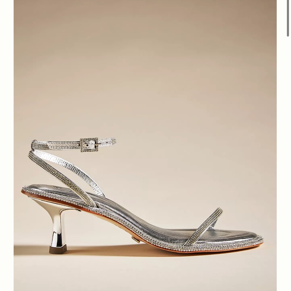Vicenza Rhinestone Kitten Heel US 7 NWOB